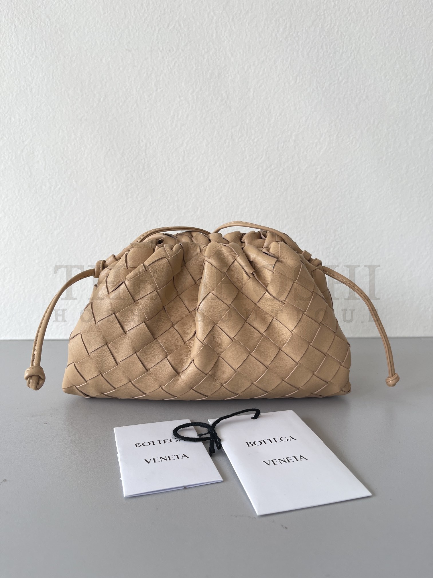 B0tt*ga Ven*ta BV The Pouch Intrecciato Mini Bag In Blue REAL LEATHER SIZE:22*12*7CM Master Quality