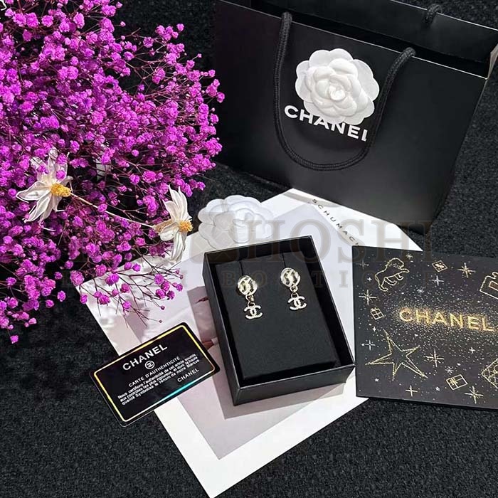 Ch**el Women CC Pendant Earrings Metal Resin Strass Gold White Crystal Master Quality