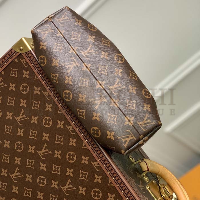 L0vis Vvtt0n LV Women Monogram Clutch Monogram Coated Canvas Calfskin Leather Master Quality