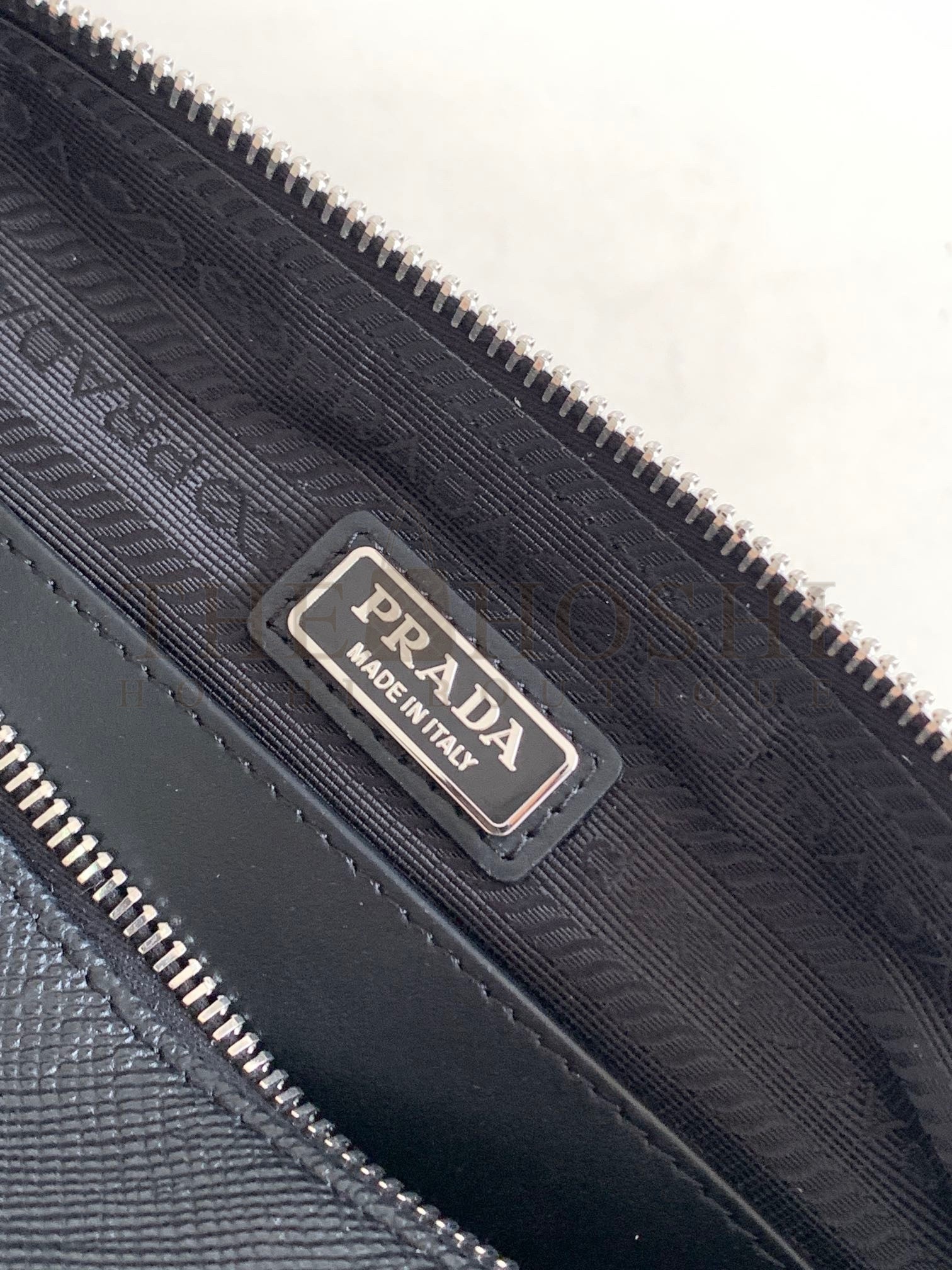Pra*a Triangle Shoulder Bag In Black Saffiano Leather Master Quality