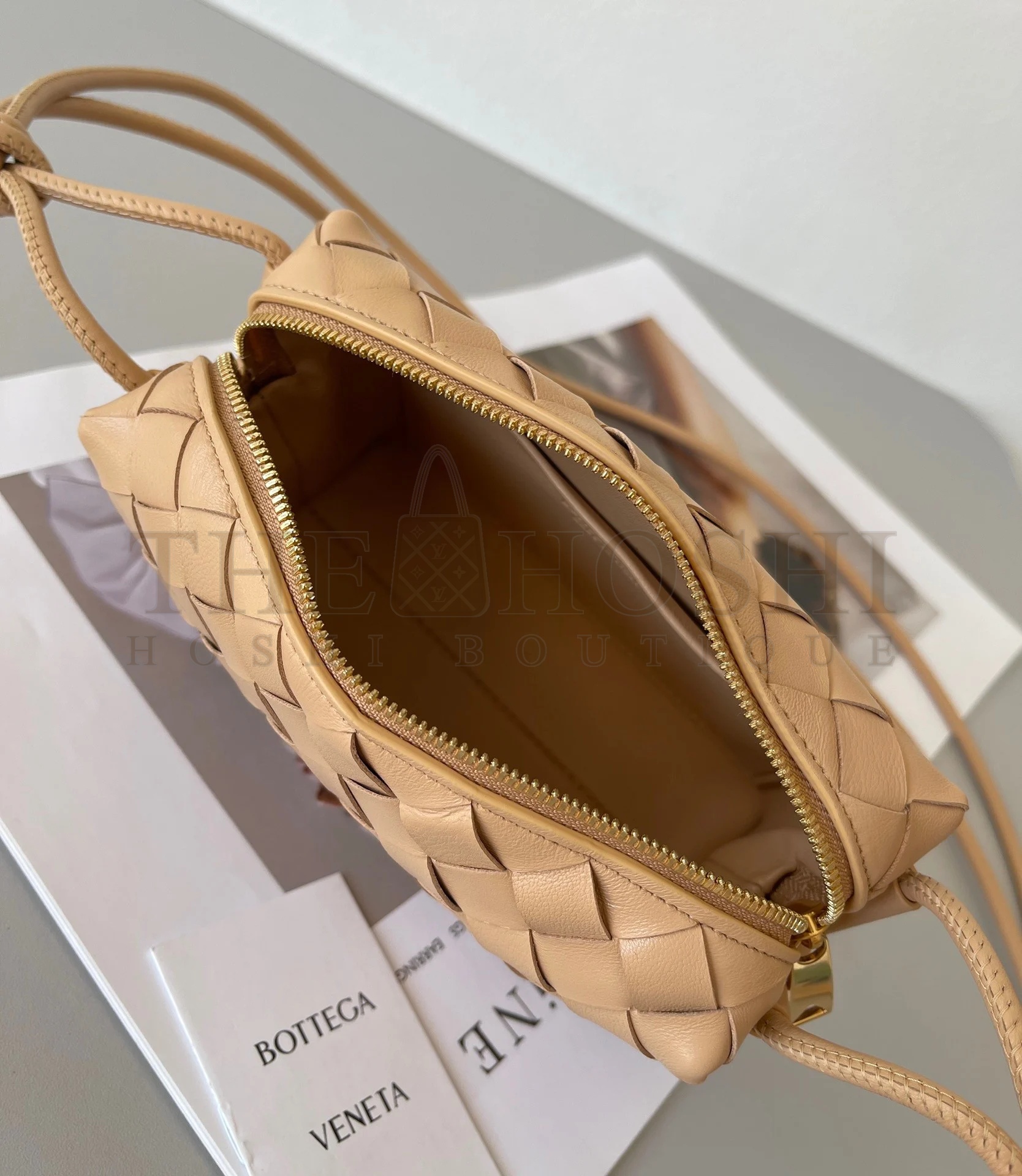 B0tt*ga Ven*ta Loop Mini Bag In Almond Intrecciato Lambskin Master Quality