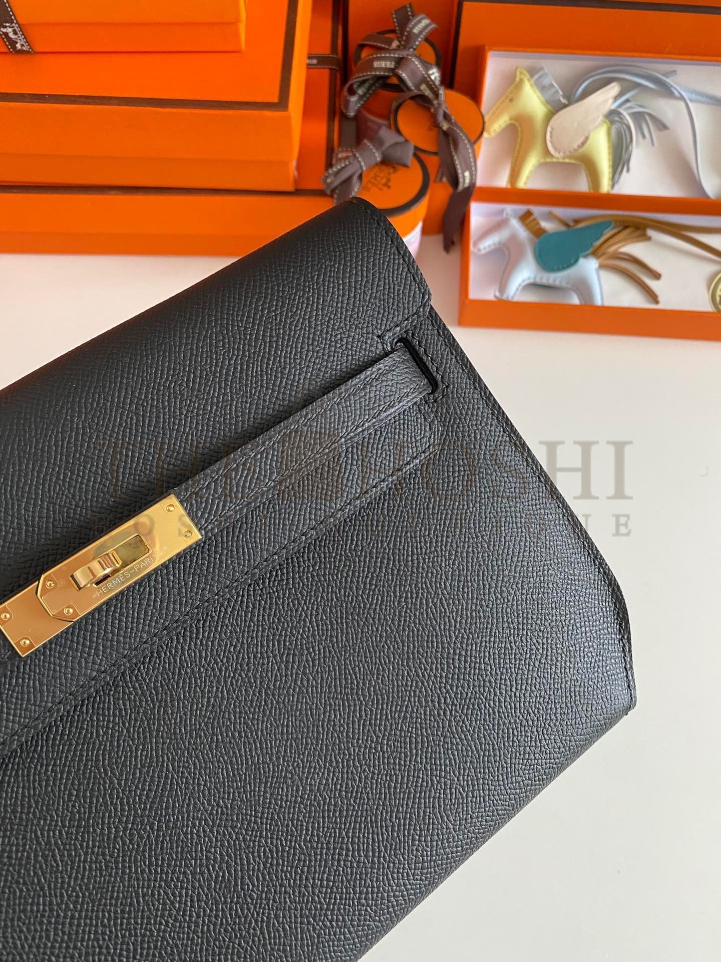 H**me5 Kelly Depeches 25 Pouch in Black Epsom Calfskin Master Quality