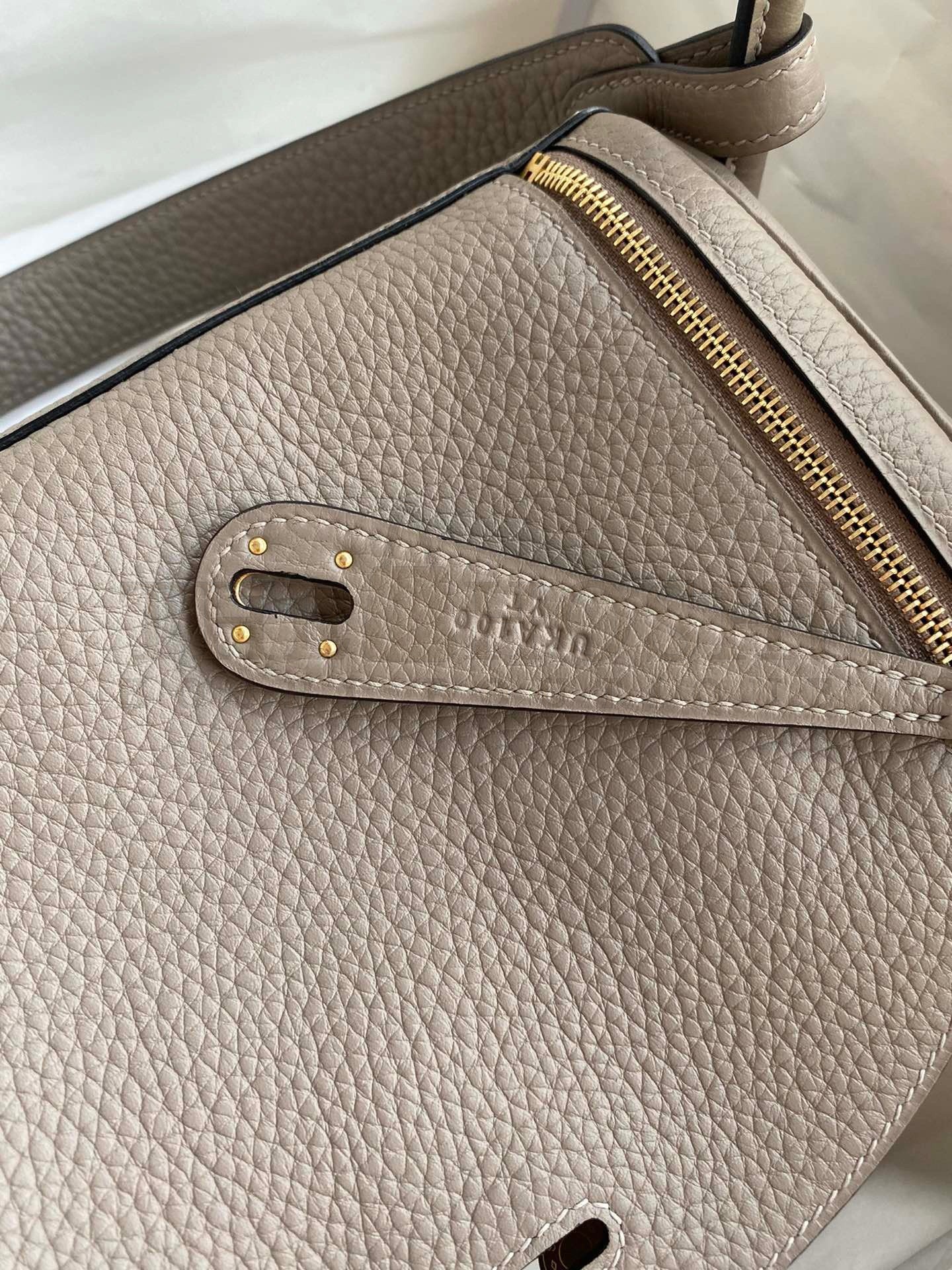 H**me5 Lindy 26 Handmade Bag In Gris Asphalt Clemence Leather Master Quality