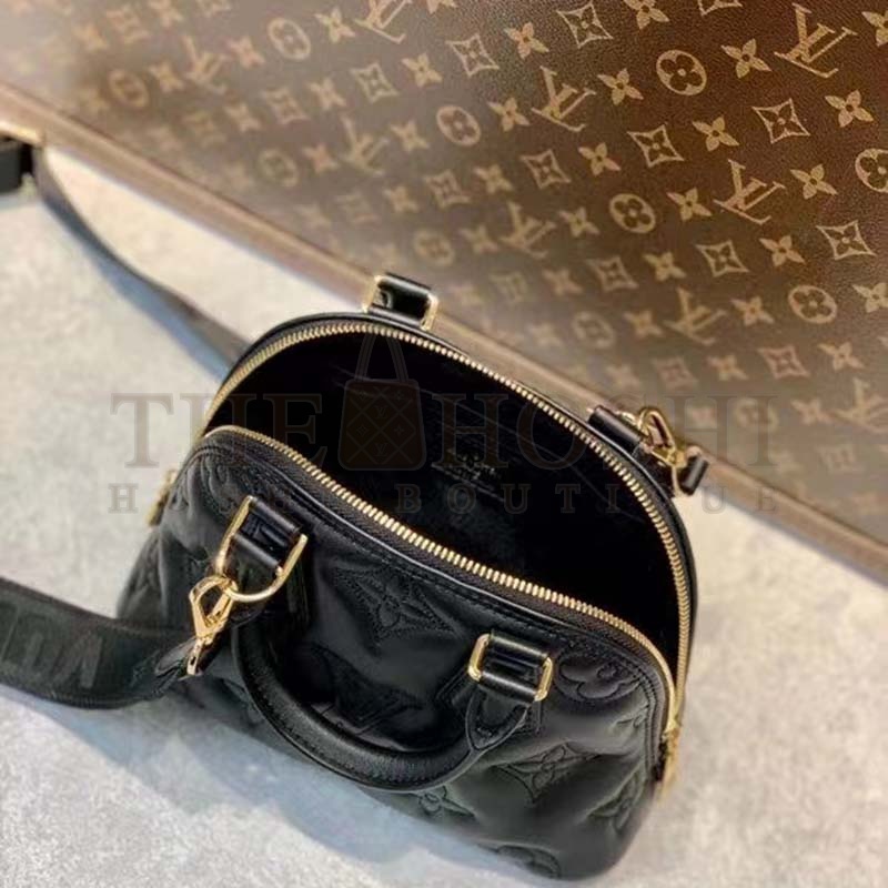 L0vis Vvtt0n LV Women Alma BB Handbag Black Quilted Embroidered Smooth Calf Master Quality