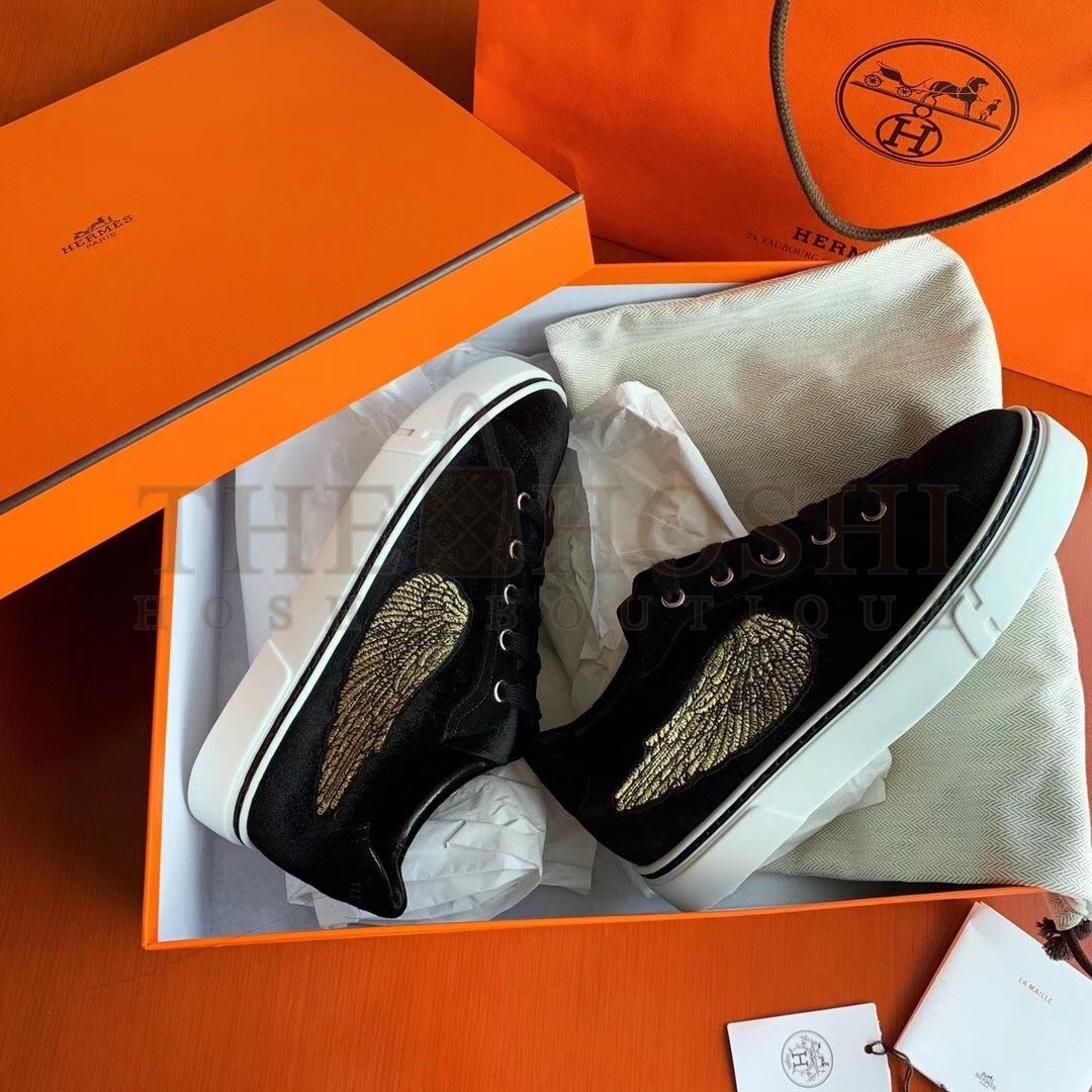H**me5 Velvet Sneakers In Black Velvet With Embroidered Wing Patch Master Quality