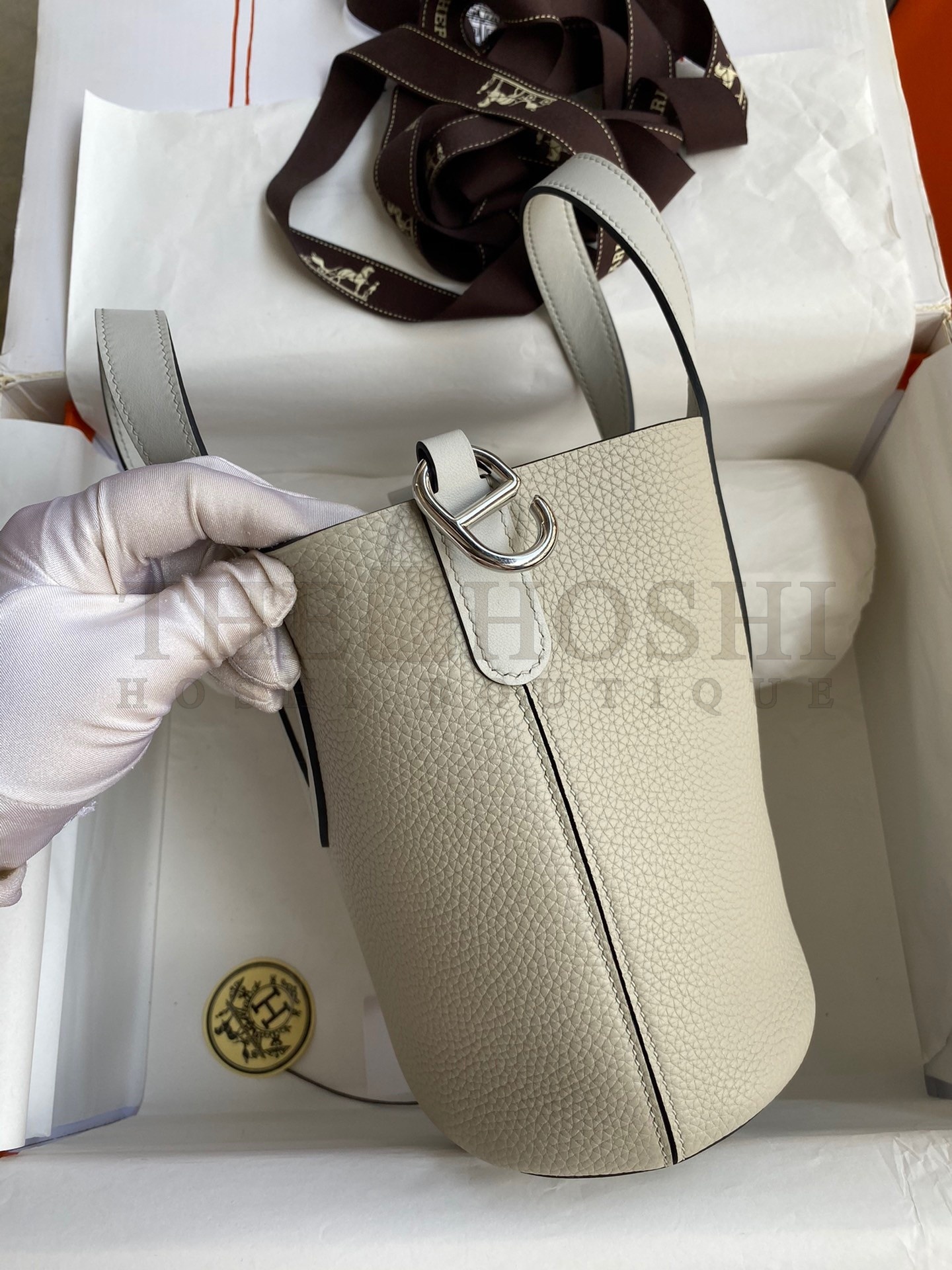 H**me5 In The Loop 18 Handmade Bag in Pearl Grey Clemence Leather Master Quality
