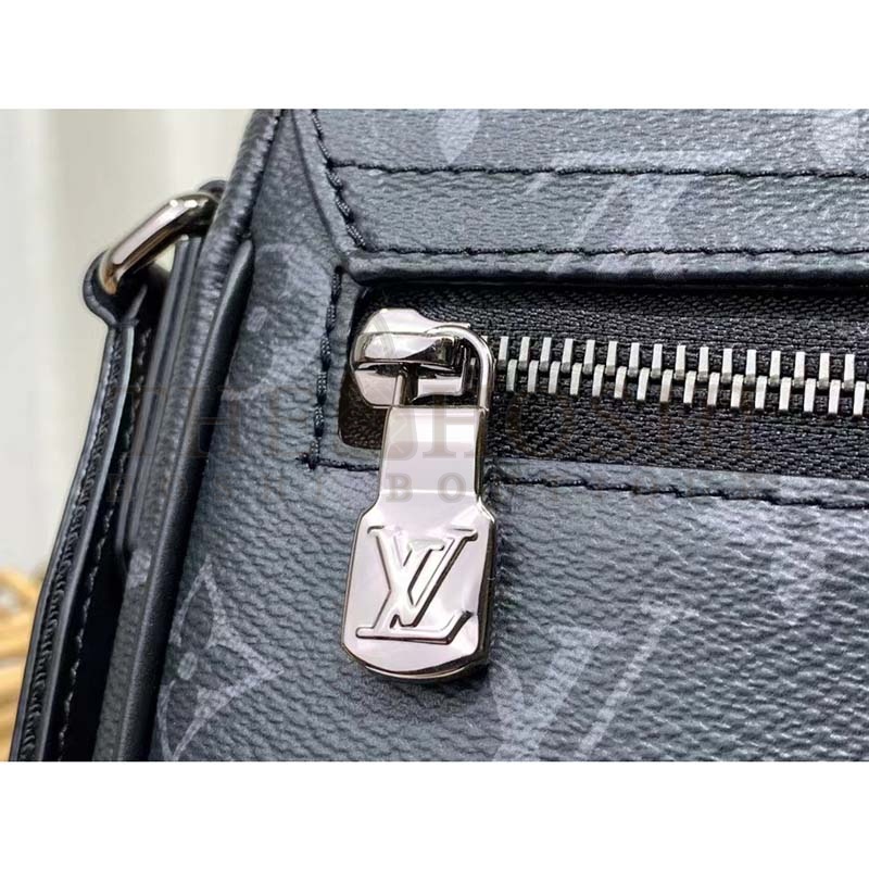 L0vis Vvtt0n LV Men District PM Bag in Monogramme Eclipse Coated Canvas Master Quality