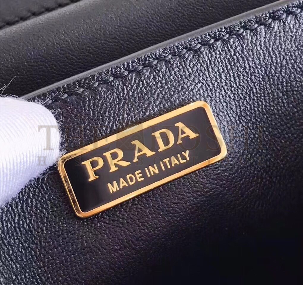 Pra*a Cahier Shoulder Bag In Black Leather Master Quality