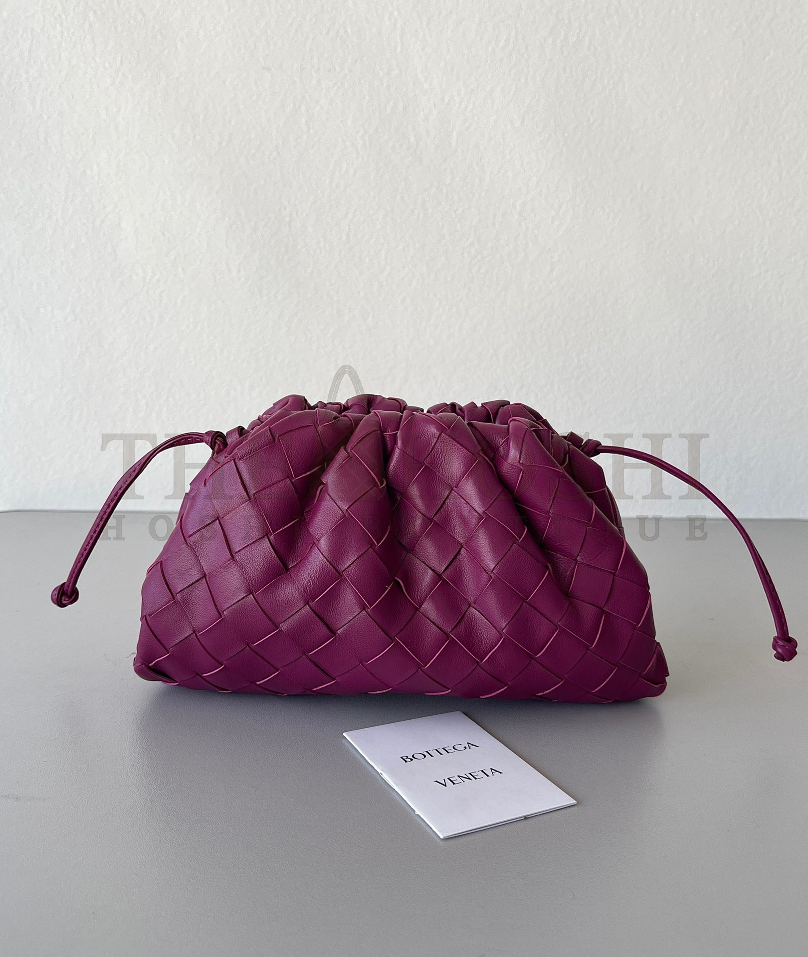 B0tt*ga Ven*ta Mini Pouch with Strap in Cinnabar Intrecciato Lambskin Master Quality