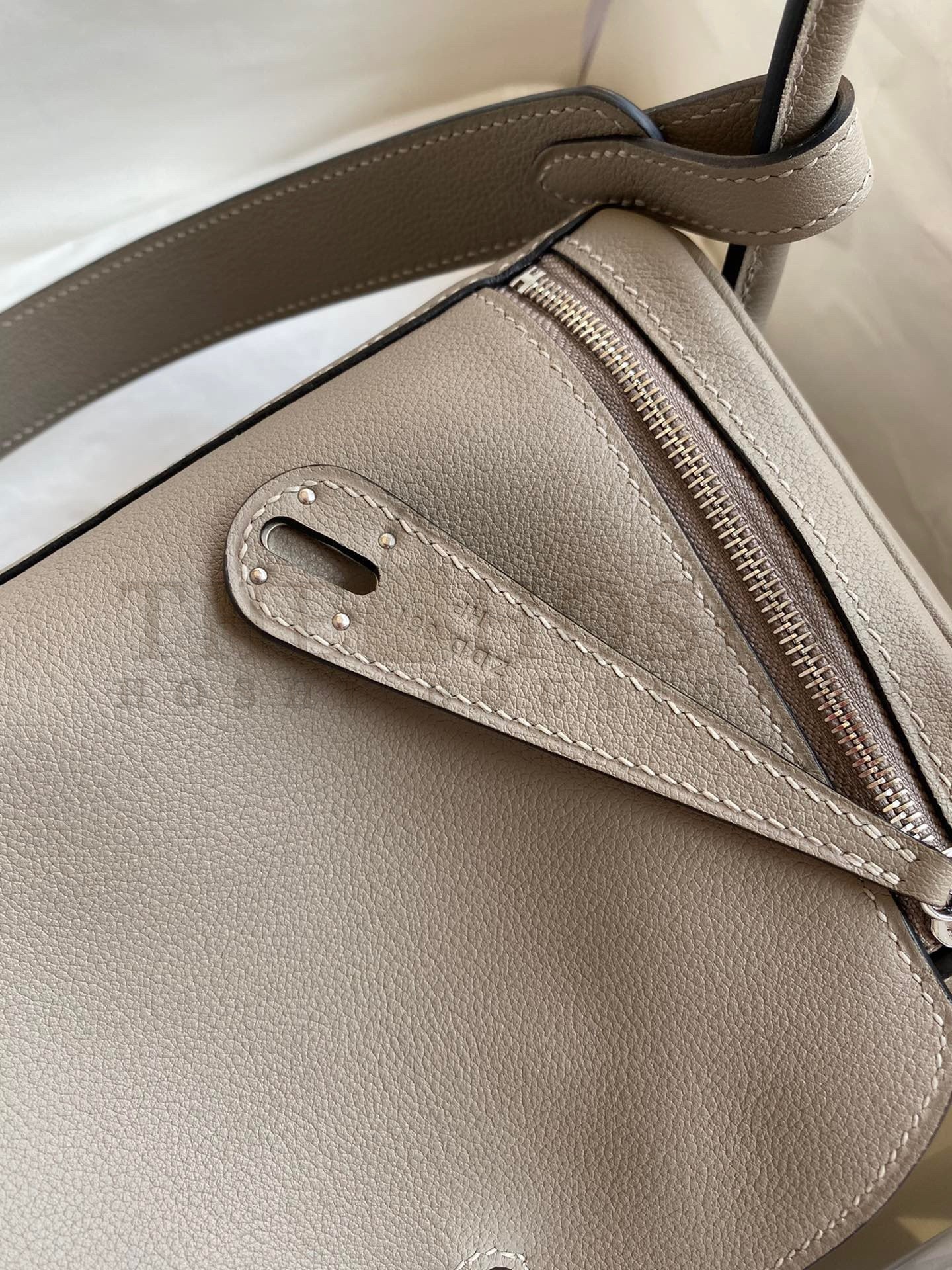 H**me5 Lindy 26 Handmade Bag In Gris Asphalt Evercolor Leather Master Quality