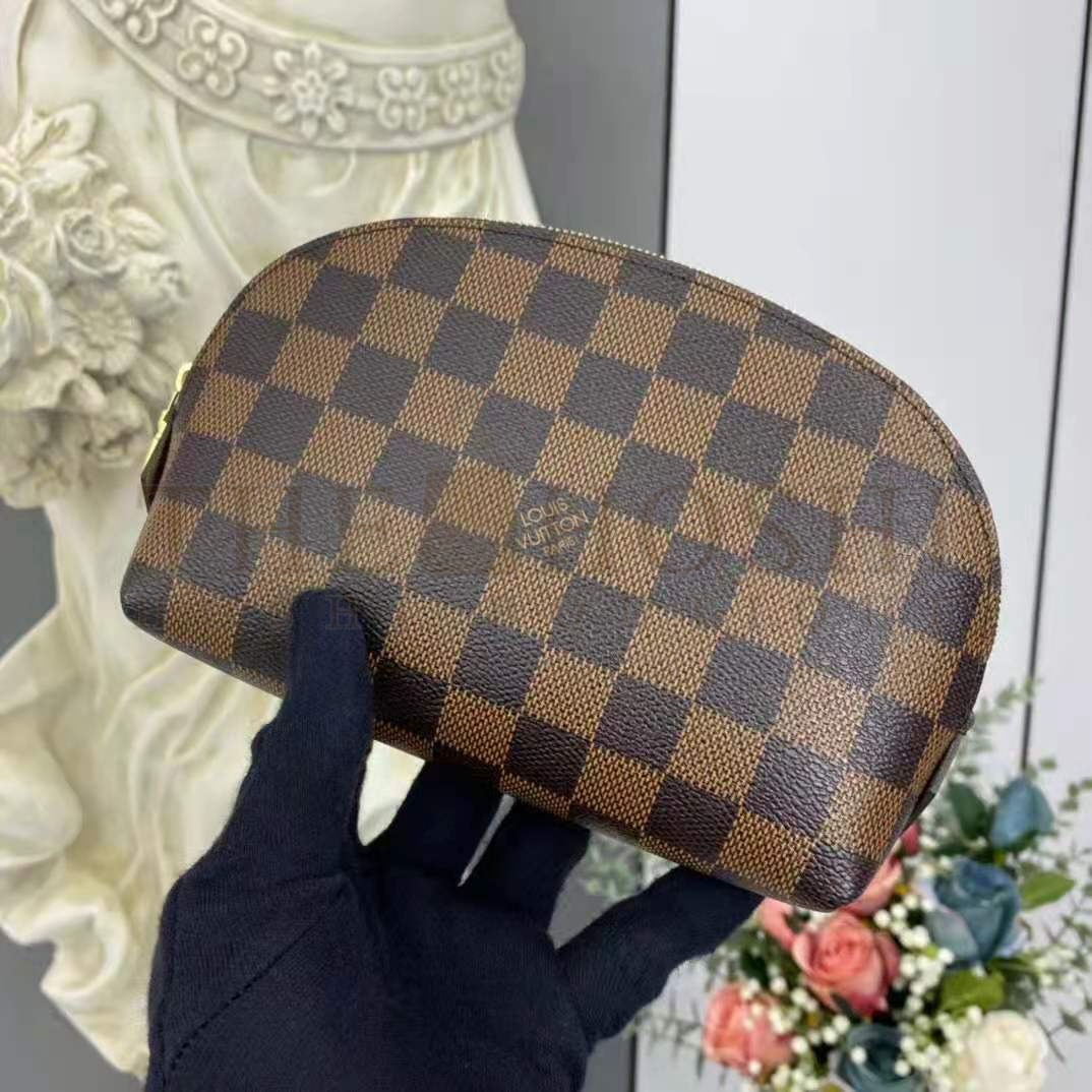 L0vis Vvtt0n LV Women Cosmetics Pouch Damier Coated Canvas Golden Brass Master Quality