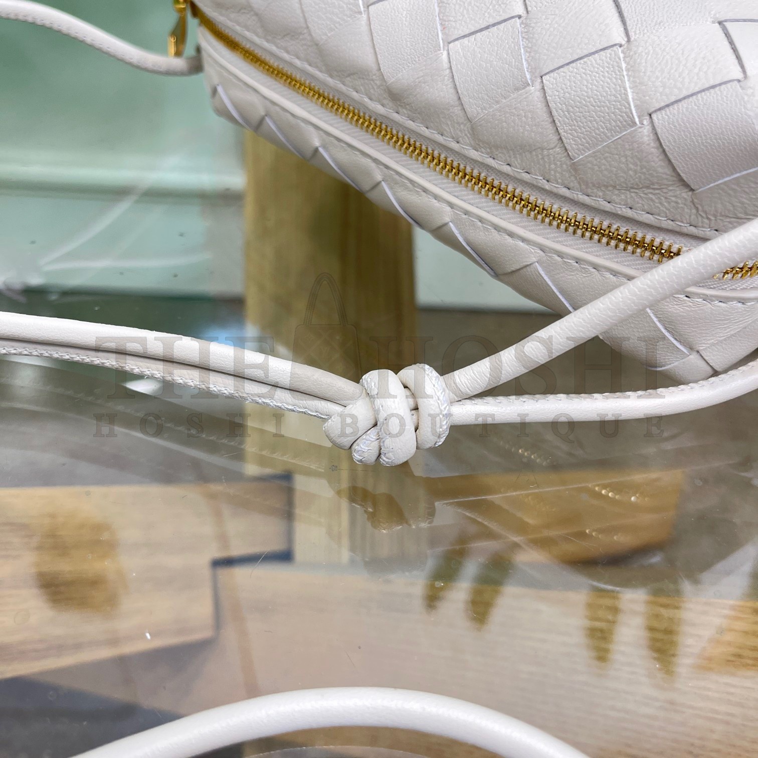 B0tt*ga Ven*ta Loop Mini Bag In White Intrecciato Lambskin Master Quality
