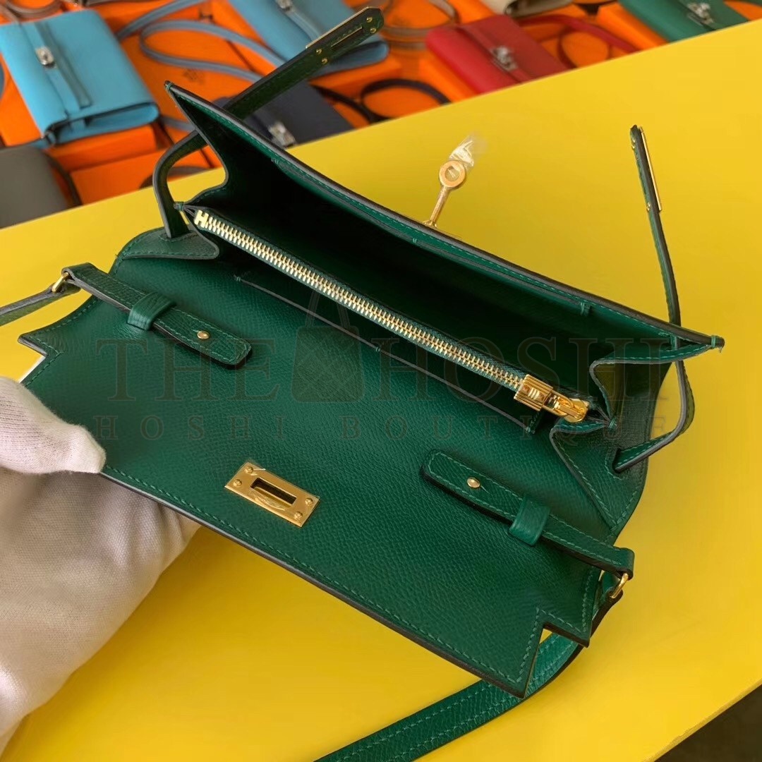 H**me5 Kelly Classique To Go Wallet In Malachite Epsom Calfskin Master Quality