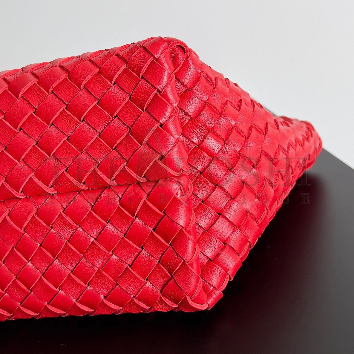 B0tt*ga Ven*ta Cabat Mini Bag In Red Intrecciato Lambskin Master Quality