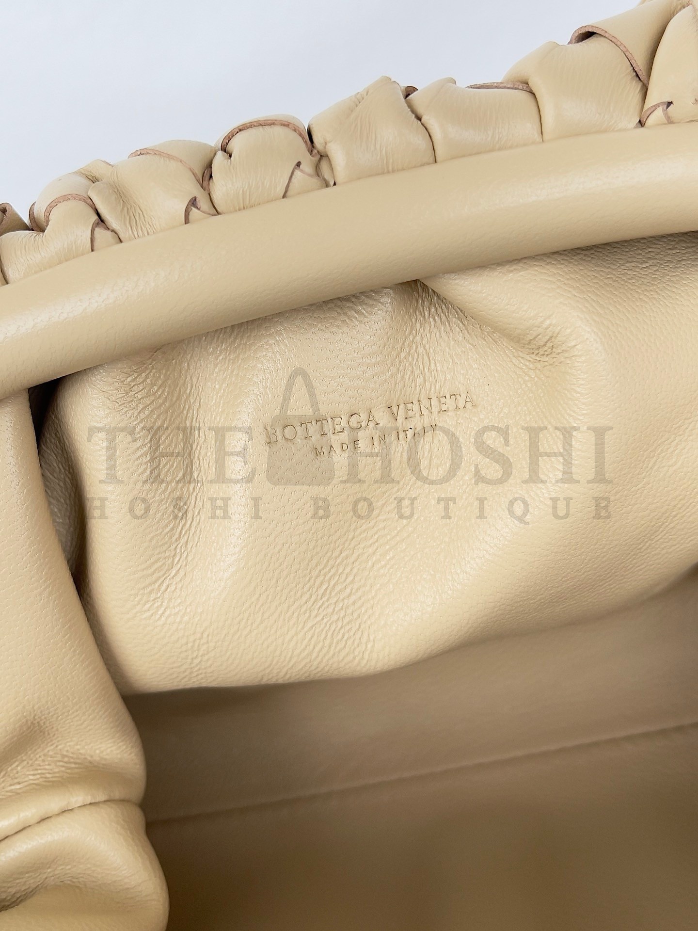 B0tt*ga Ven*ta Mini Pouch with Strap in Porridge Intrecciato Lambskin Master Quality