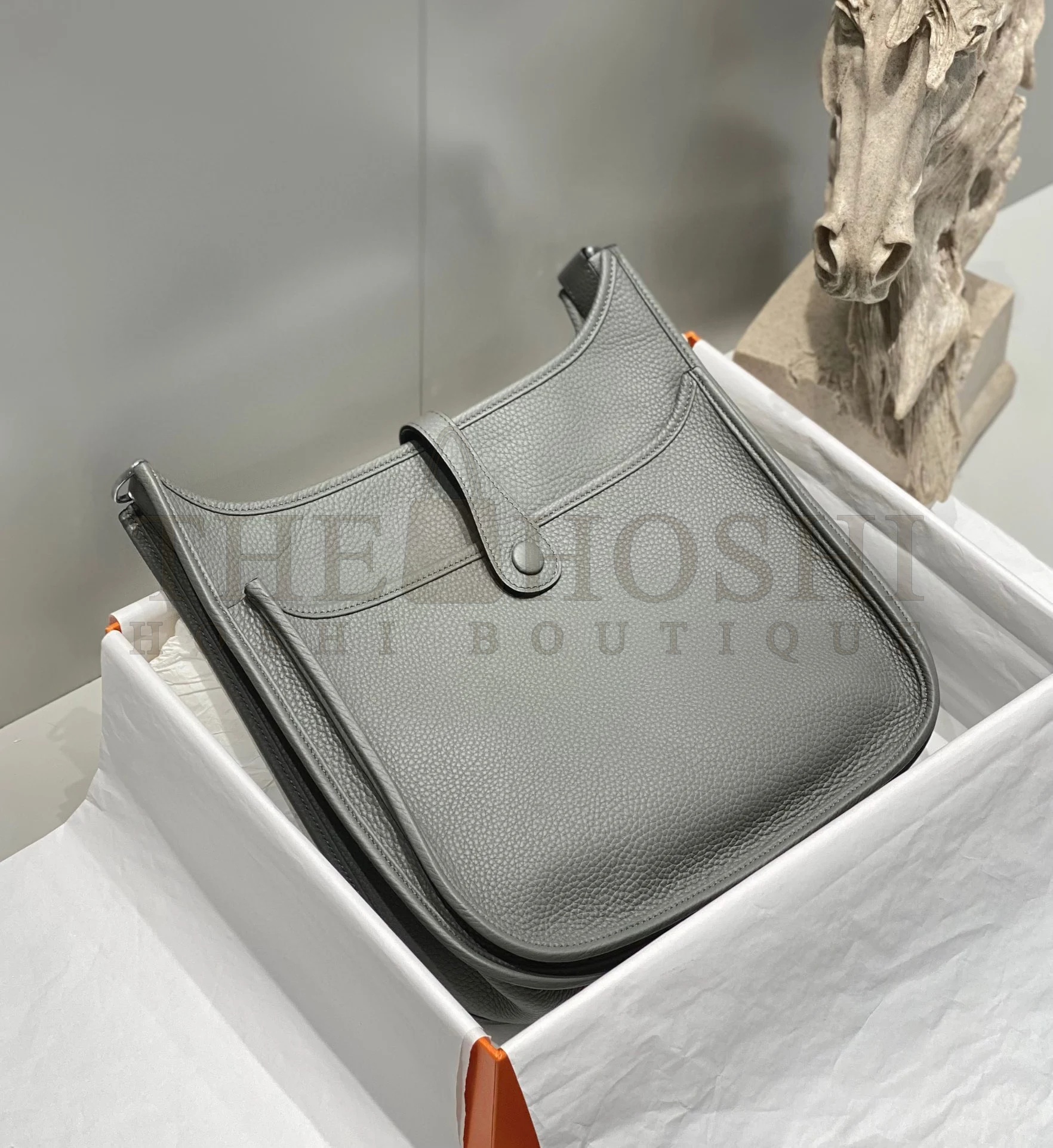 H**me5 Evelyne III 29 Bag in Gris Meyer Clemence Leather Master Quality