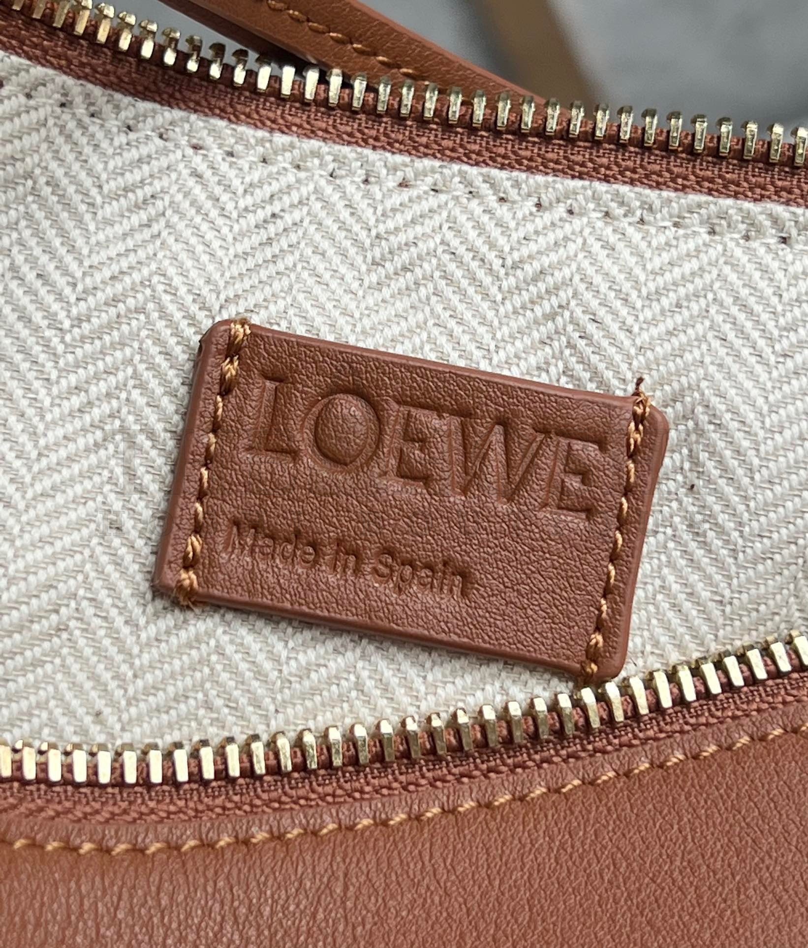 L0ew* Mini Hammock Hobo Bag in Brown Calfskin Master Quality