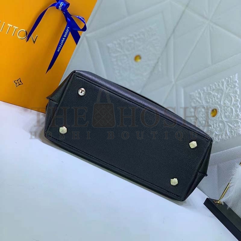 L0vis Vvtt0n LV Women Lockme Ever MM Handbag Black Soft Grained Calfskin Master Quality