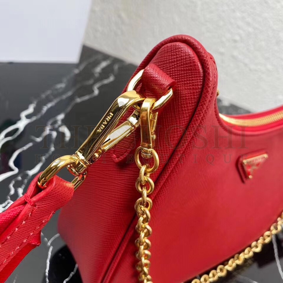 Pra*a Re-Edition 2005 Shoulder Bag In Red Saffiano Leather Master Quality