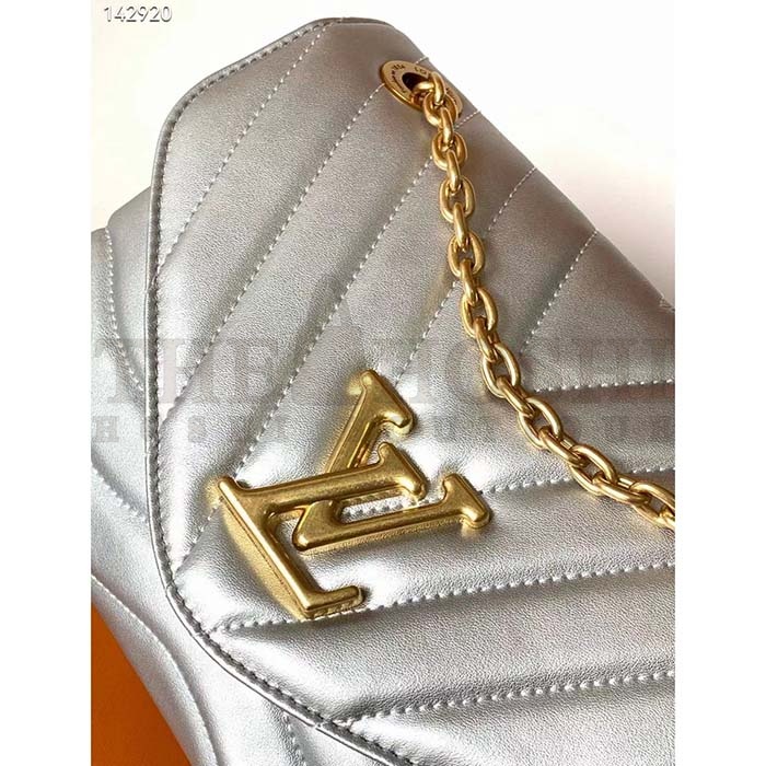 L0vis Vvtt0n LV Women New Wave Chain Bag MM Metallic Gray Quilted Cowhide Leather Master Quality