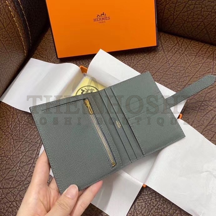H**me5 Bearn Compact Wallet In Vert Amande Epsom Leather Master Quality