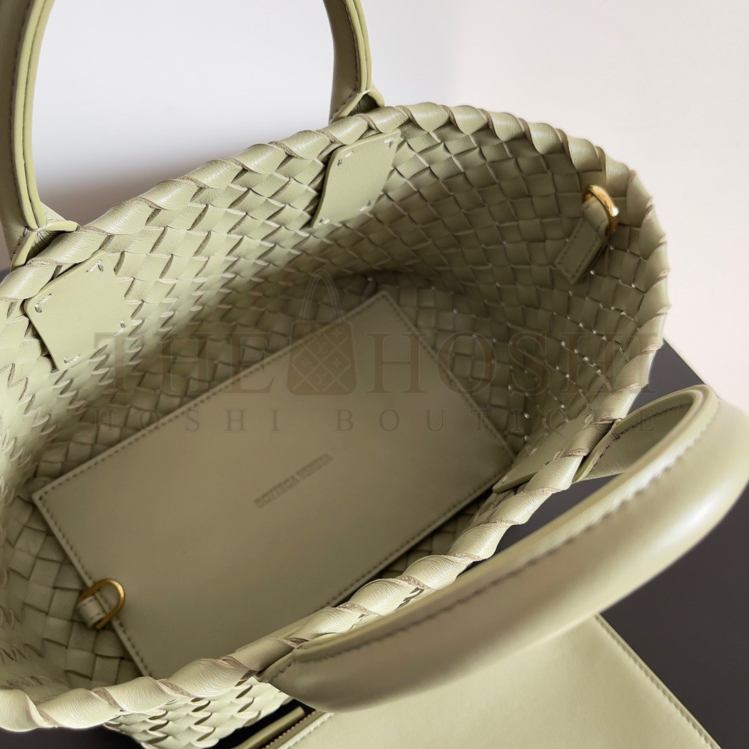 B0tt*ga Ven*ta Cabat Mini Bag In Travertine Intrecciato Lambskin Master Quality