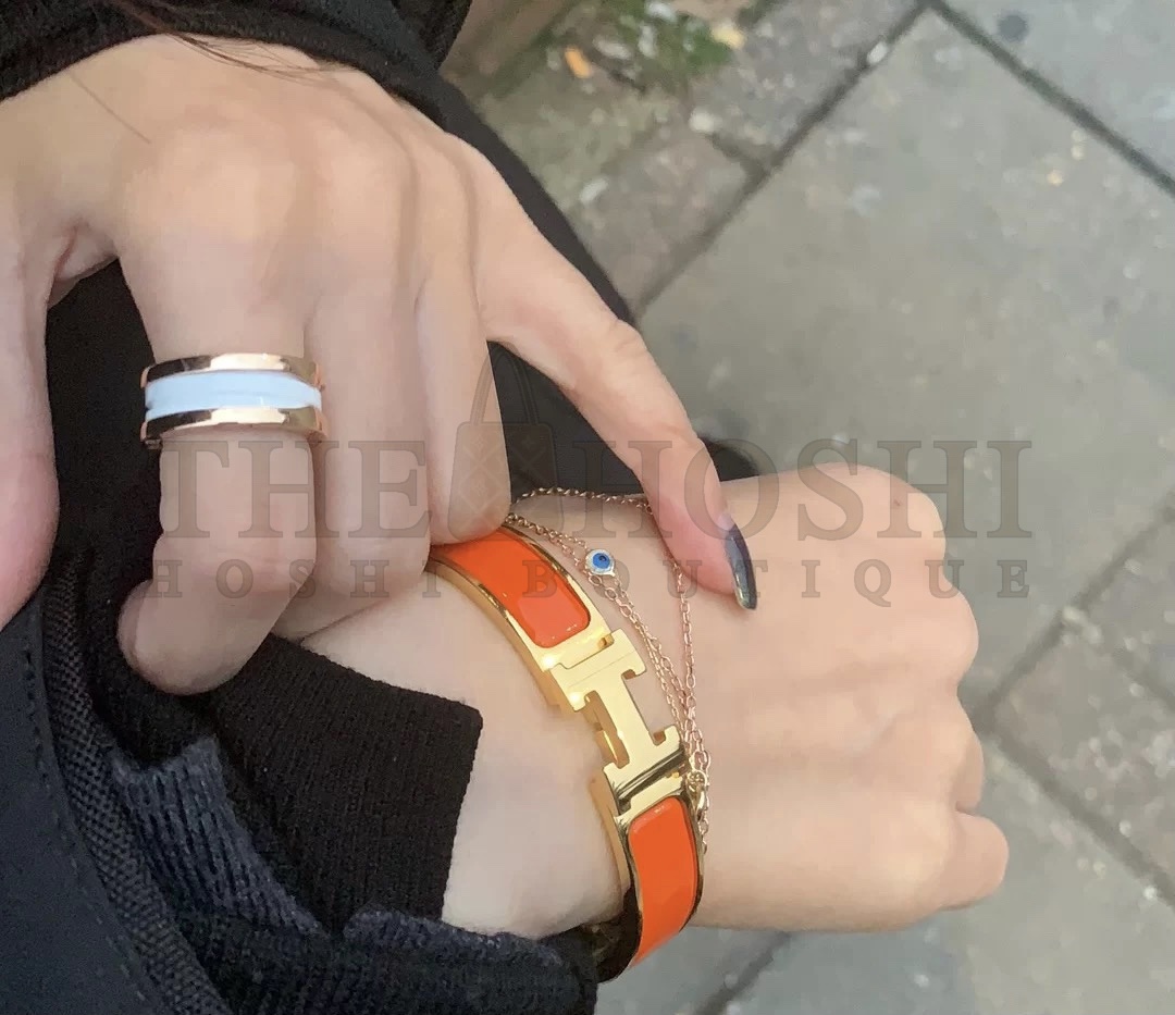 H**me5 H Clic Bracelet, Gold Master Quality
