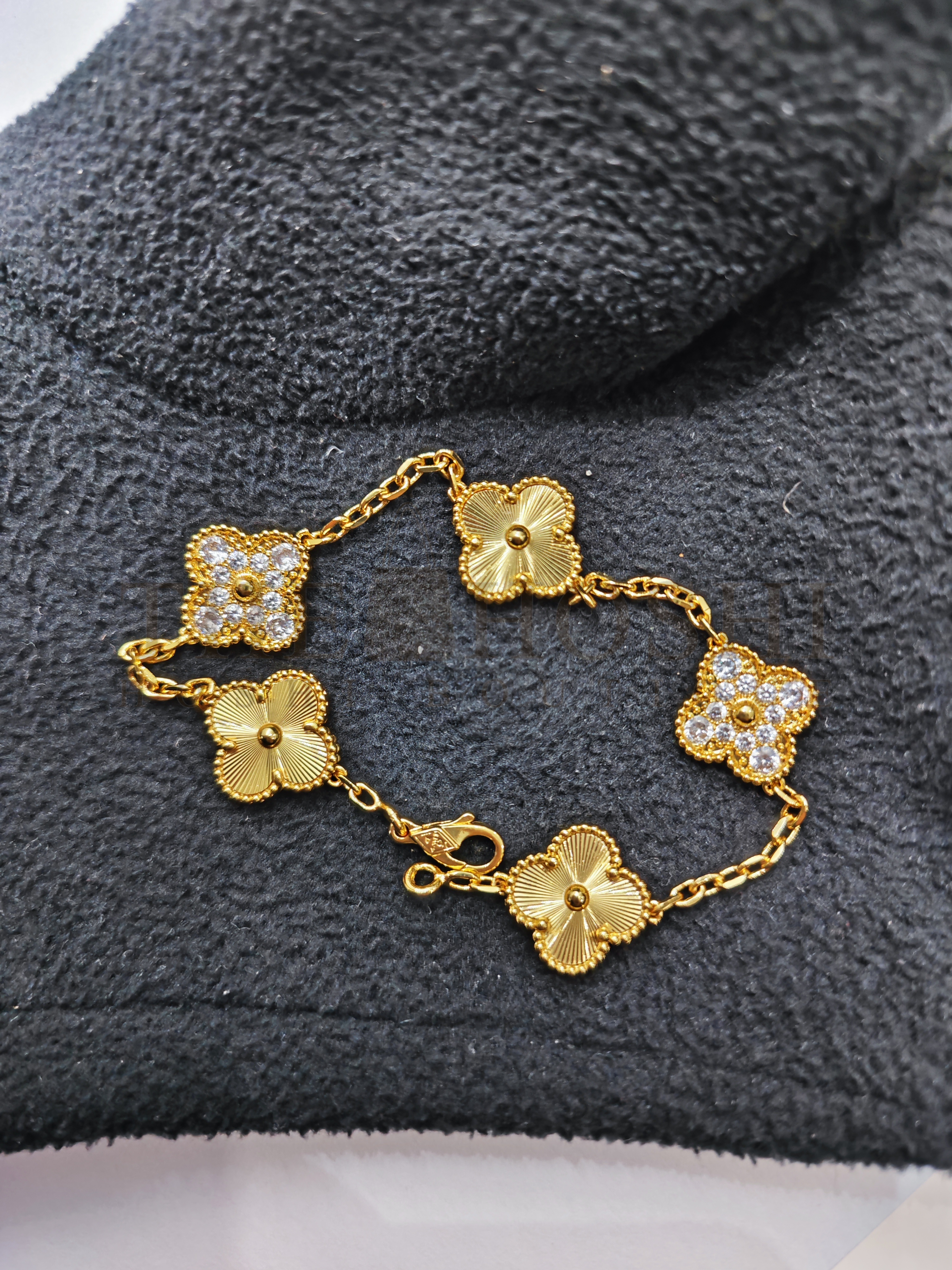 V*n Cl**f Bracelet replica, Vintage Alhambra bracelet Dupe, 5 motifs Master Quality