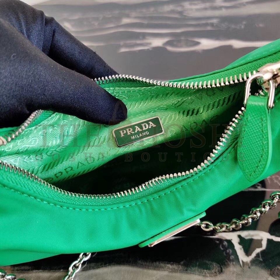 Pra*a Green Nylon Re-Edition 2005 Shoulder Bag Master Quality
