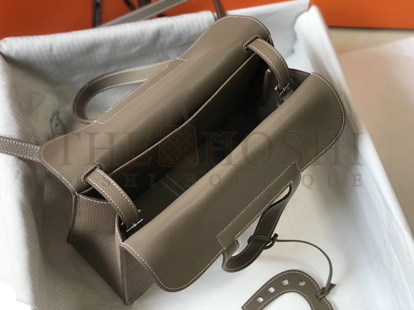 H**me5 Halzan 31cm Bag In Taupe Clemence Leather Master Quality