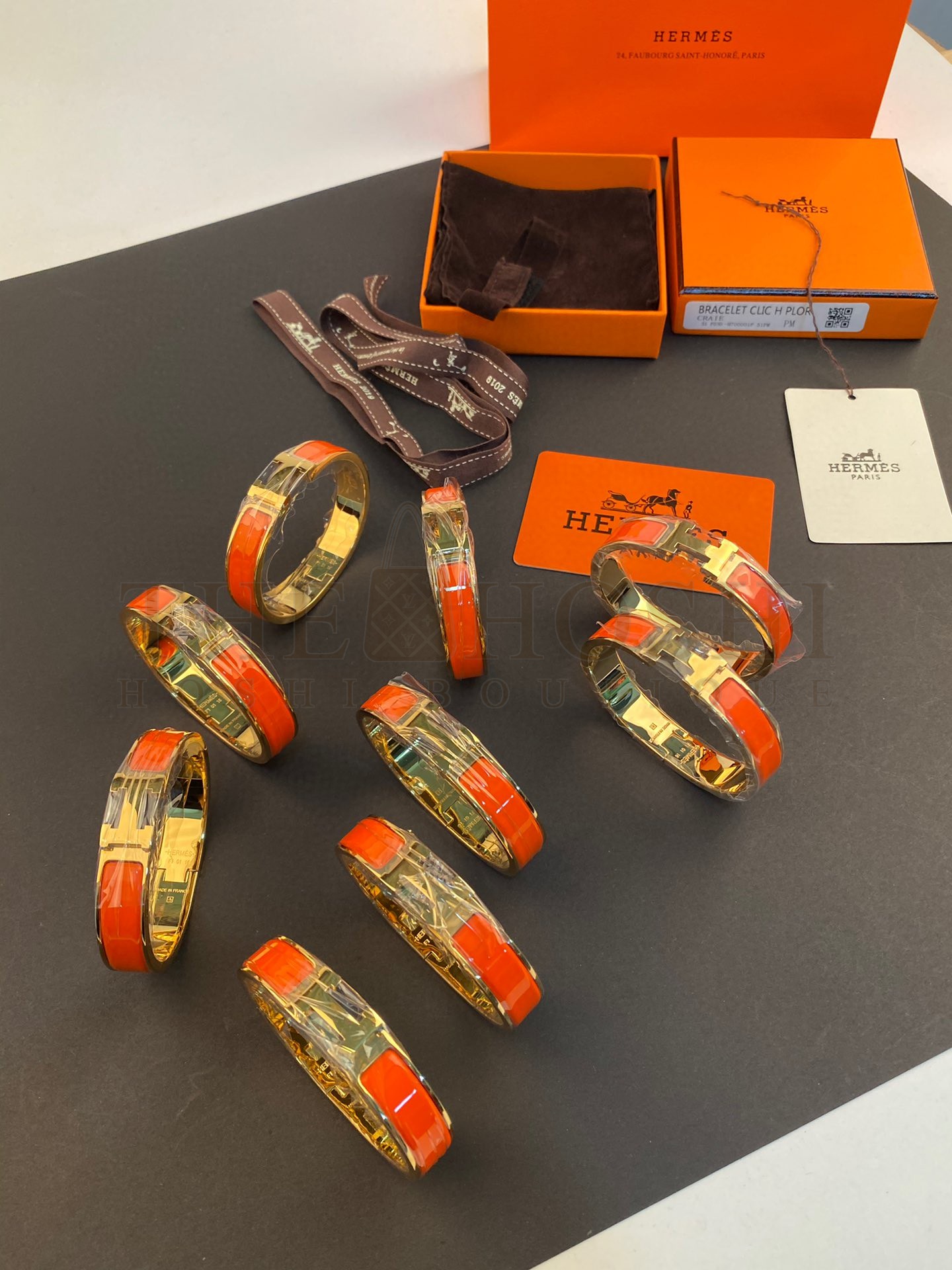H**me5 H Clic Bracelet, Gold Master Quality