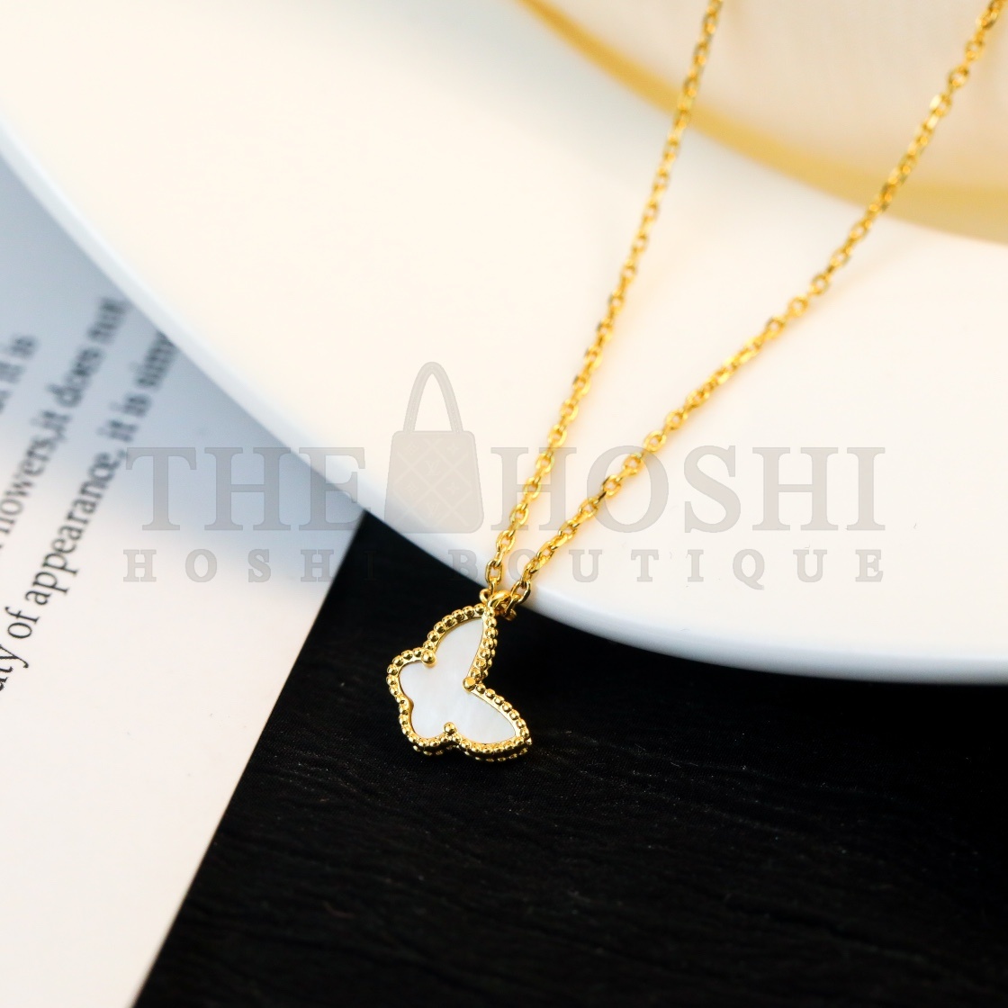 V*n Cl**f necklaces Sweet Butterflies pendant Master Quality