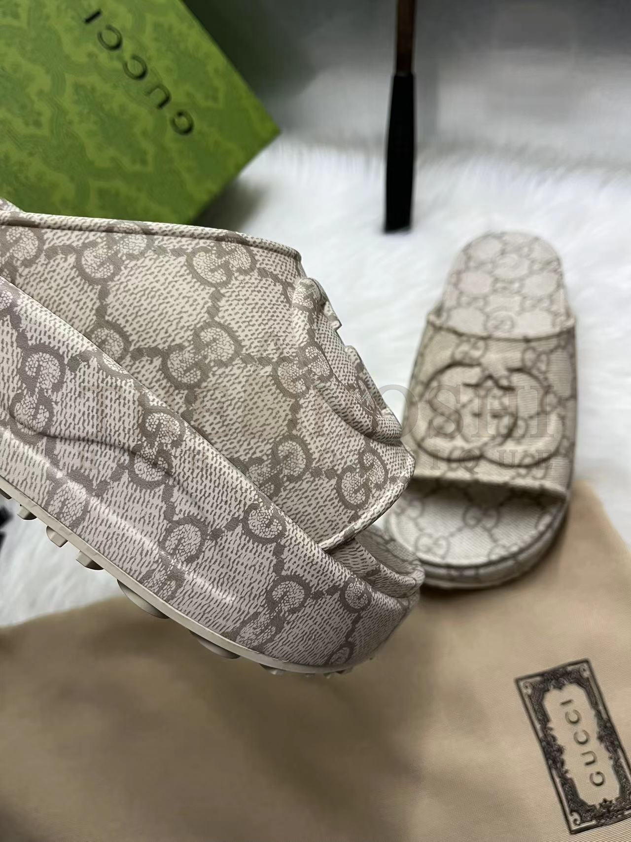 Gvc*1 sandals WOMEN