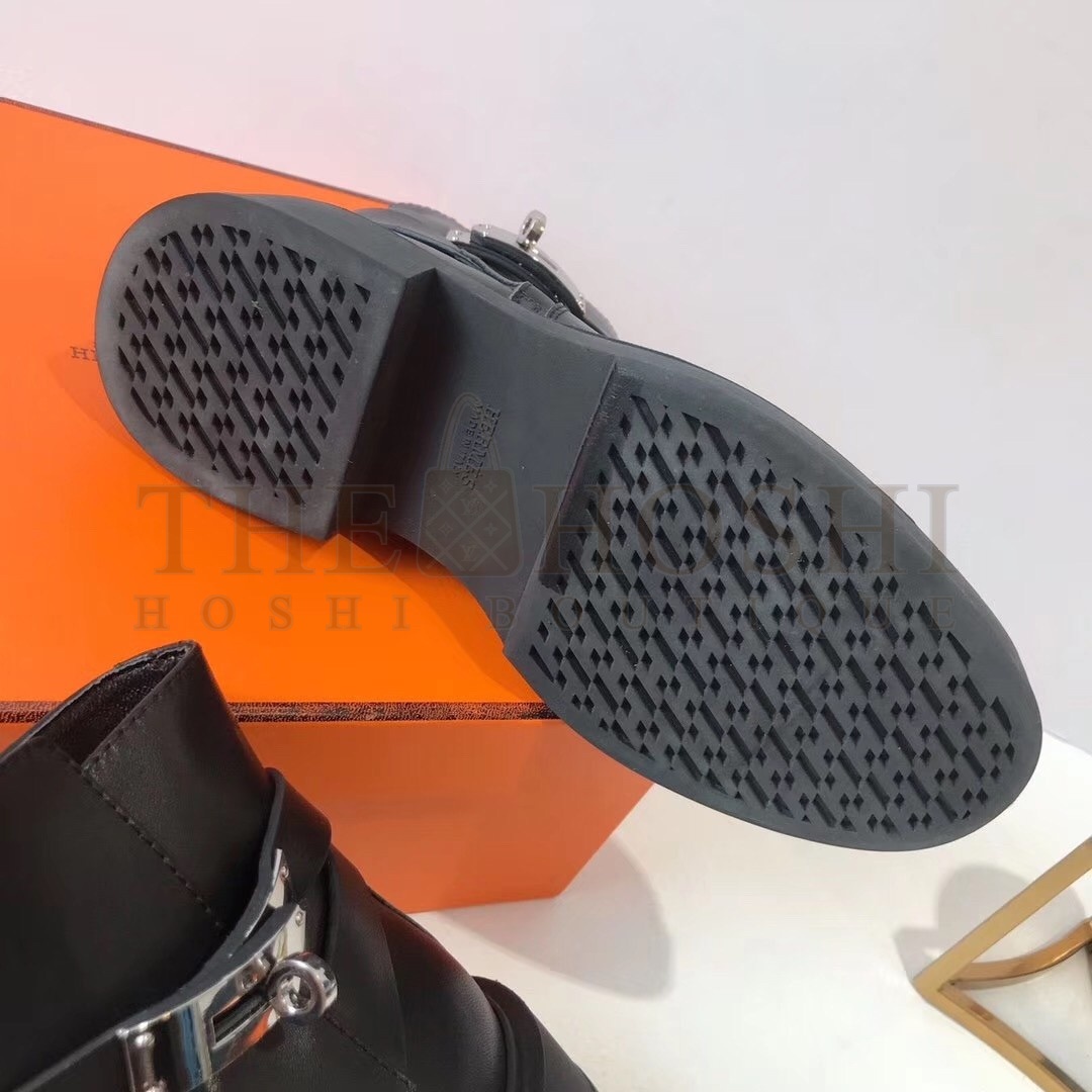 H**me5 Veo Ankle Boots In Black Calfskin Master Quality