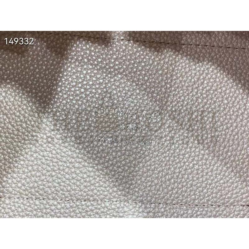 L0vis Vvtt0n LV Women Hina PM Bucket Bag Crème Beige Mahina Perforated Calf Master Quality