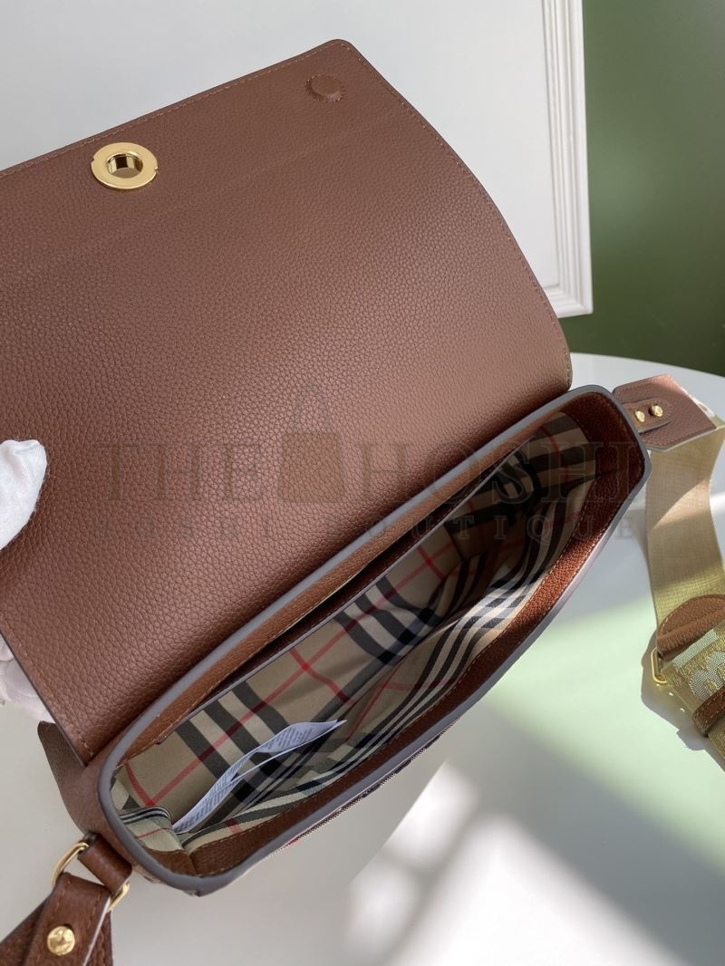 Bv*b*rry Clutch Bags Master Quality