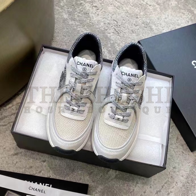 Ch**el Women CC Sneakers Fabric &amp; Suede Calfskin Ivory Light Gray &amp; White 1 Cm Heel Master Quality