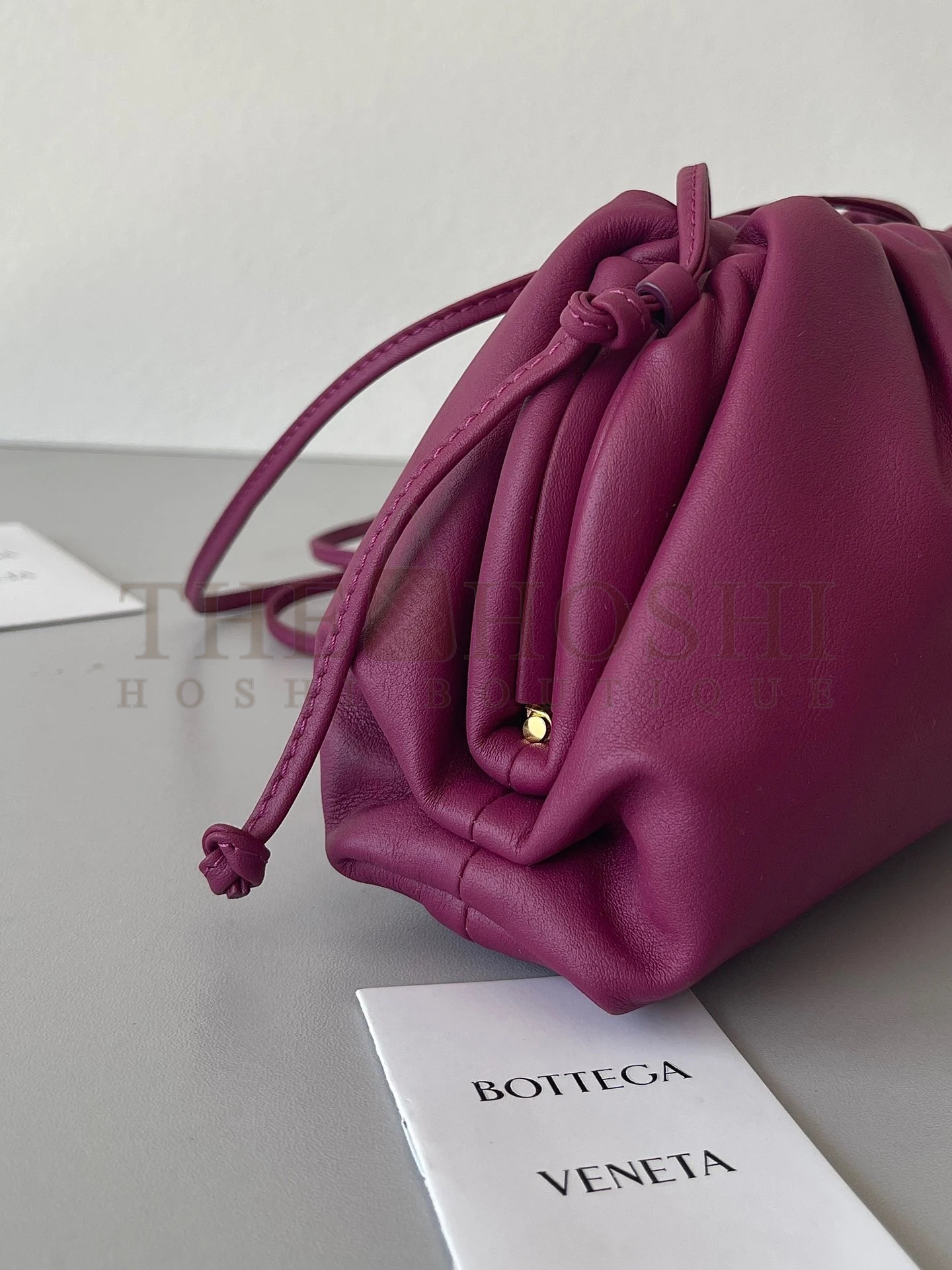 B0tt*ga Ven*ta Mini Pouch with Strap in Cinnabar Calfskin Master Quality