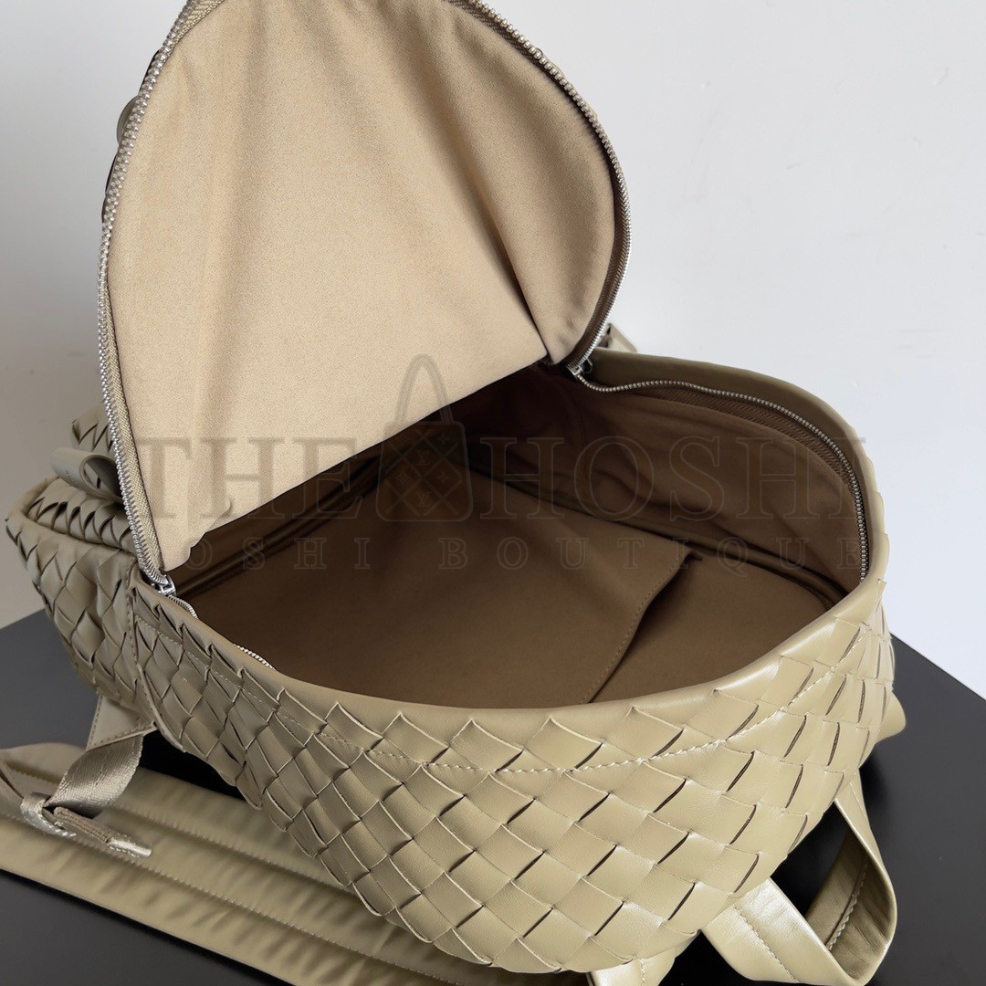 B0tt*ga Ven*ta Small Backpack In Taupe Intrecciato Calfskin Master Quality
