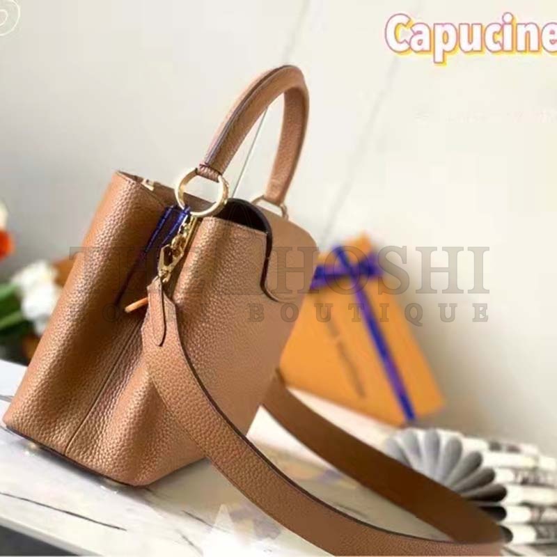 L0vis Vvtt0n LV Women Capucines MM Handbag Gold Arizona Taurillon Cowhide Master Quality