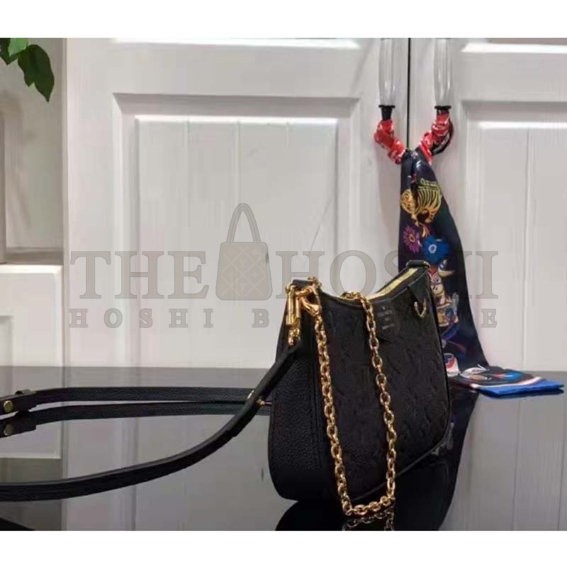 L0vis Vvtt0n LV Women Easy Pouch On Strap Black Monogram S*pple Grained Cowhide Master Quality