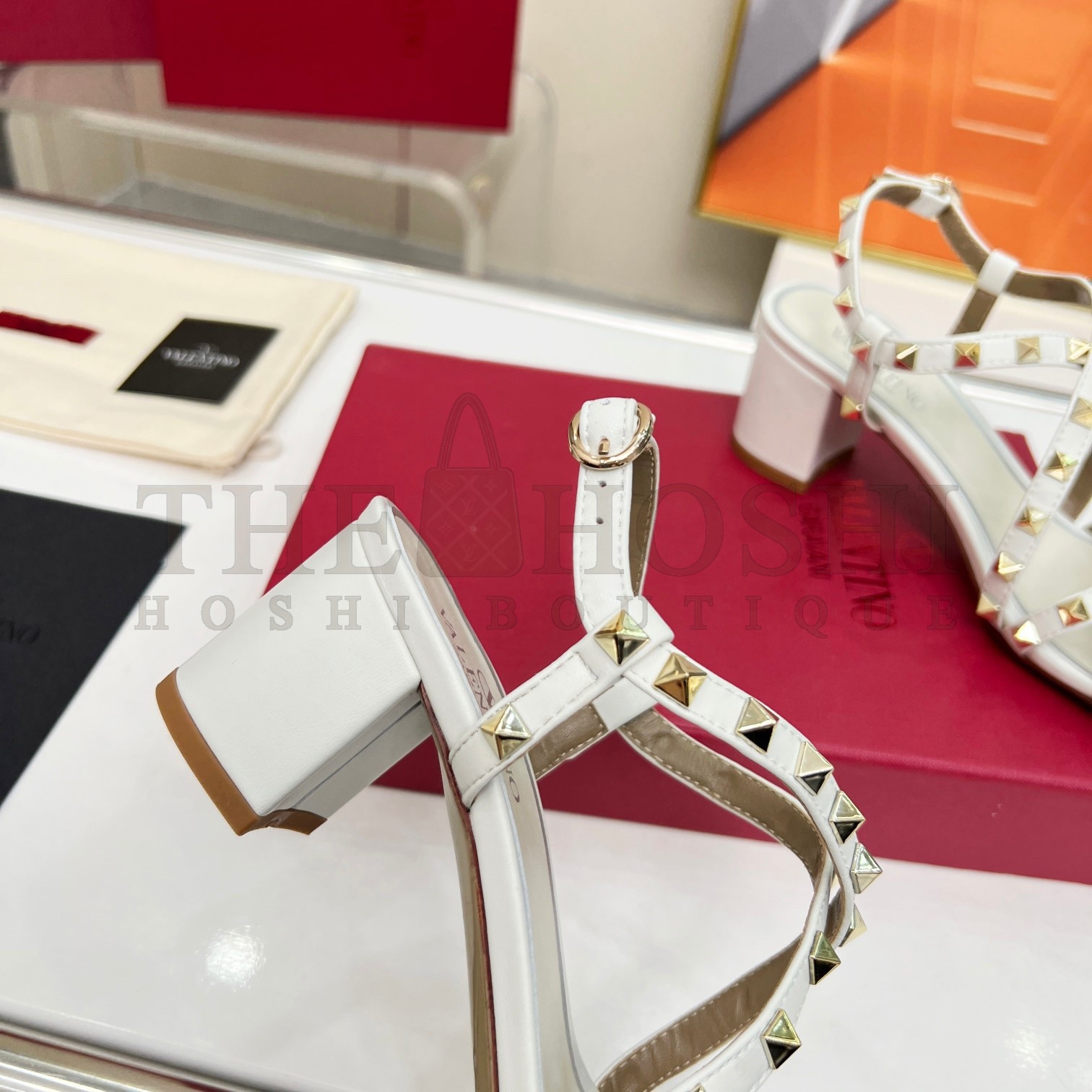 Va1e*ntin0 Rockstud Sandals 60MM with Straps in White Leather Master Quality