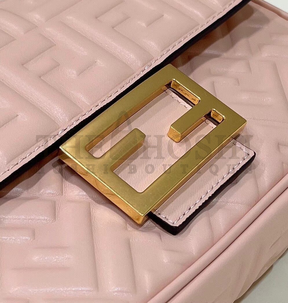 F**di Baguette Chain Midi Bag In Powder Nappa Leather Master Quality