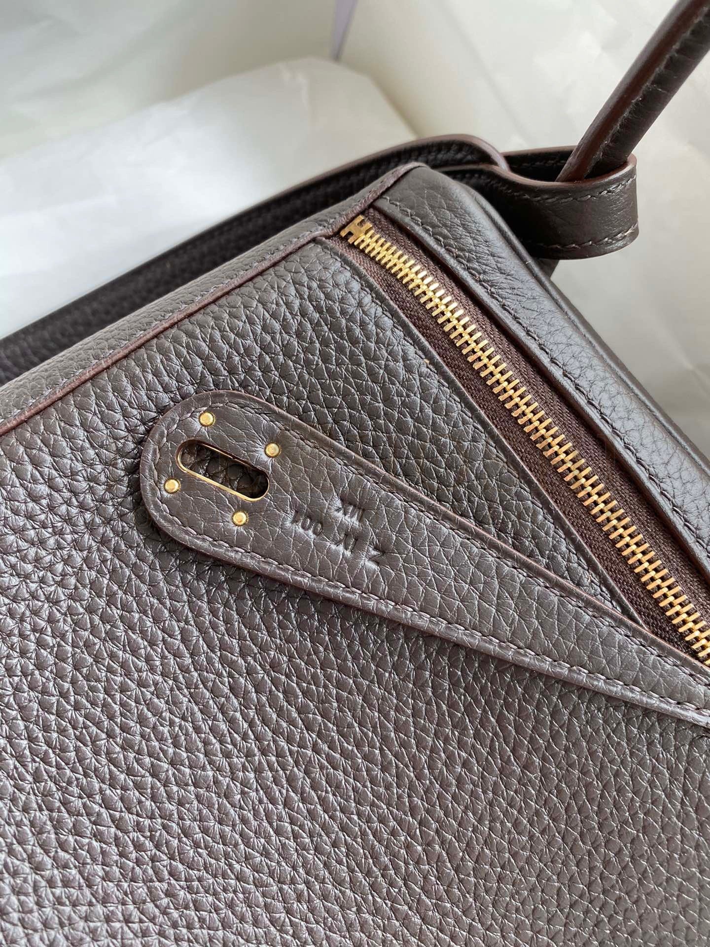H**me5 Lindy 26 Handmade Bag In Ebene Clemence Leather Master Quality