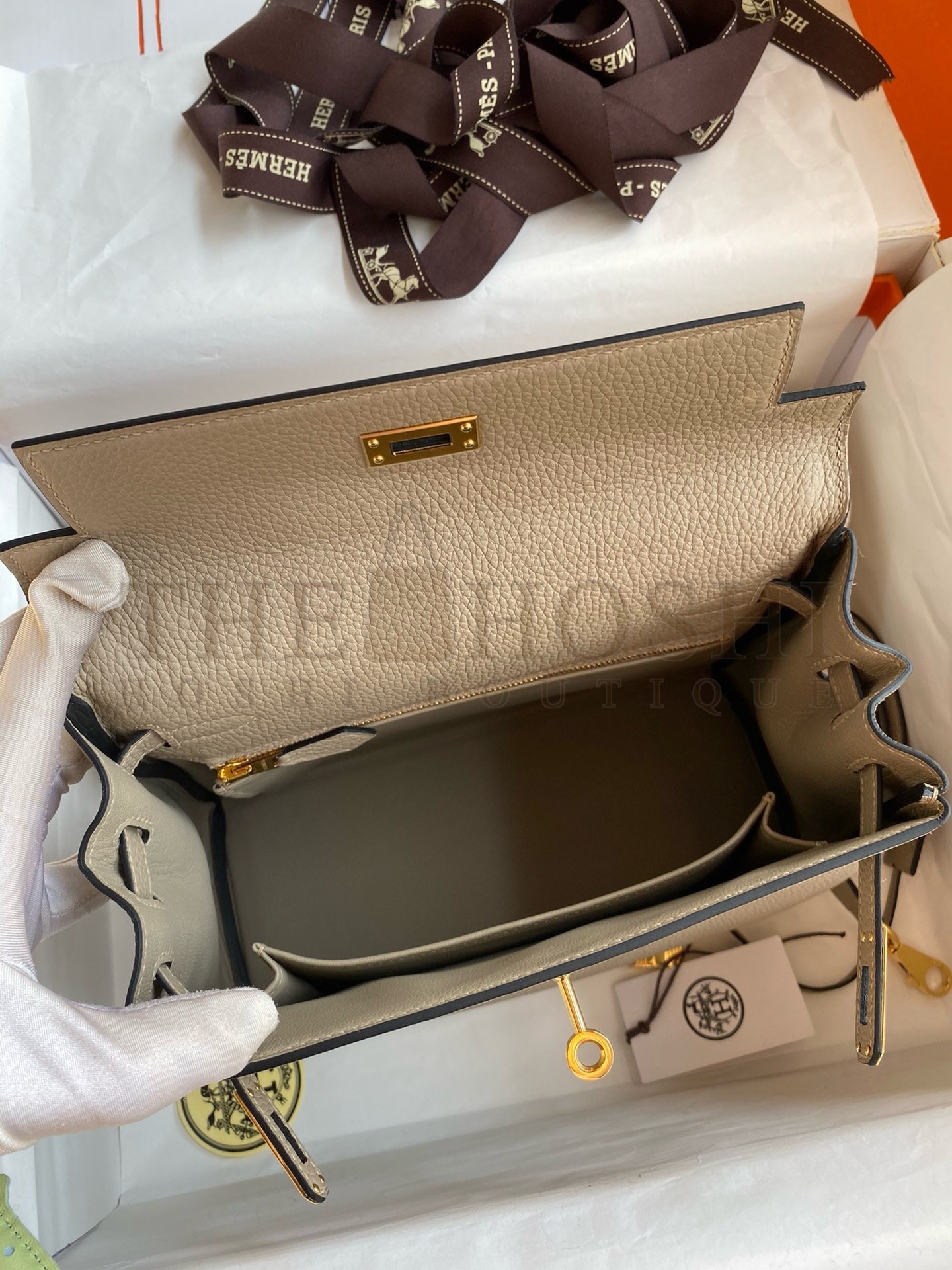 H**me5 Kelly Retourne 25 Handmade Bag In Gris Tourterelle Clemence Leather Master Quality