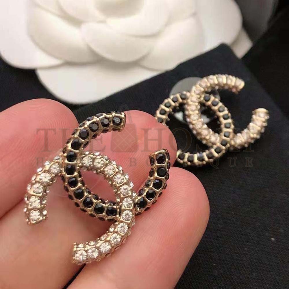 Ch**el Women Stud Earrings in Metal and Strass Master Quality