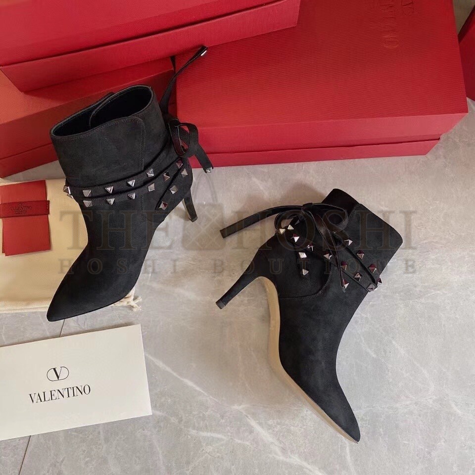 Va1e*ntin0 Rockstud Flair Ankle Boots 85 MM In Black Suede Master Quality