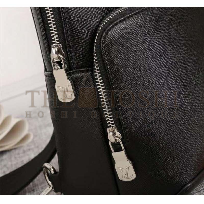 L0vis Vvtt0n LV Men Avenue Sling Bag Taiga Leather-Black Master Quality