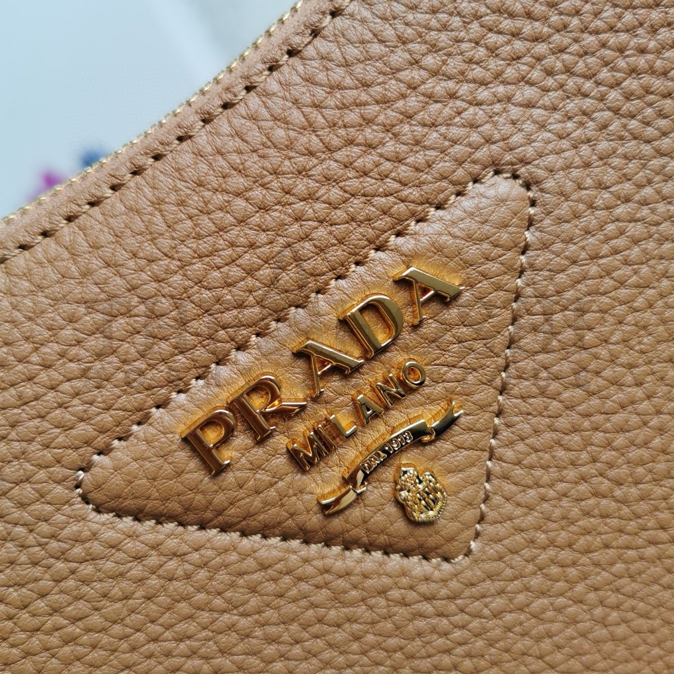 Pra*a Shoulder Bag in Brown Grained Leather Master Quality