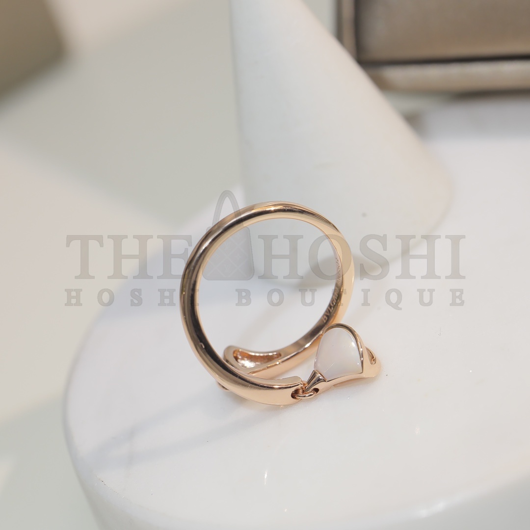 Bv1g*ai DIVAS’DREAM RING, White Mother-of-Pearl Master Quality